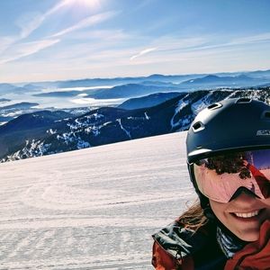 Meet your Posher, Posh